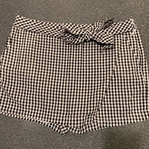 Vineyard vines skort